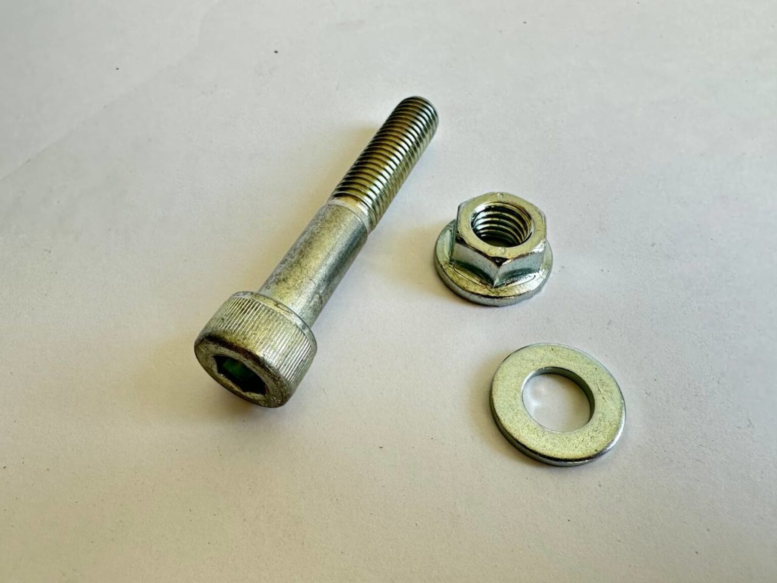 Bolt connection assembly M10*60: screw, nut, washer 1