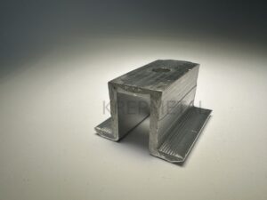 прижим межмодульный для солнечных панелей